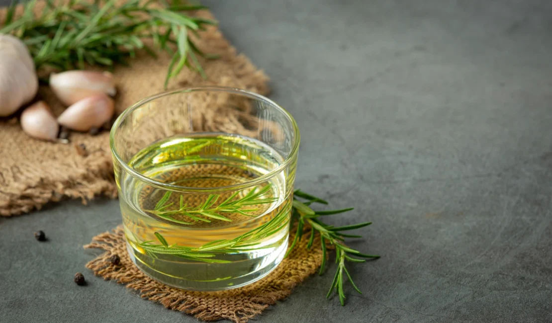 Benefits of Rosemary Water for Hair